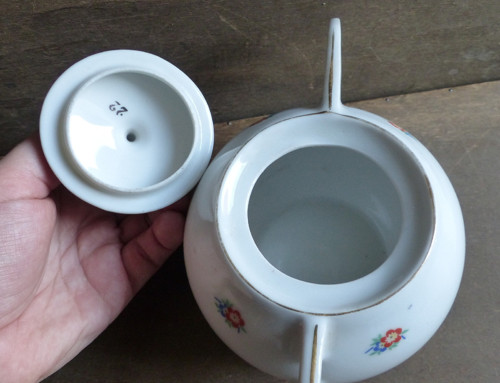 Kulatě...porcelánová cukřenka — foto 5