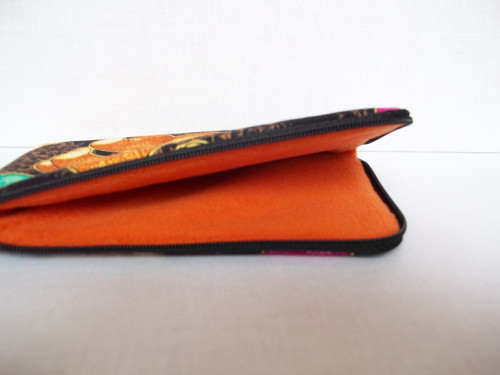 Obal na mobil - barevné kočky (15 cm) — foto 3