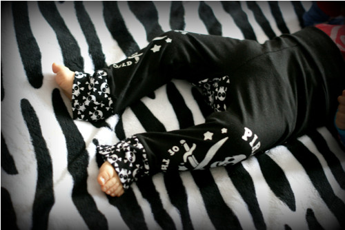 RARA - baby legíny BASIC black PIRATE vel. 80 — foto 2