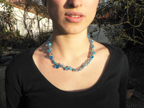 Zimní tyrkysový náhrdelník — foto 2