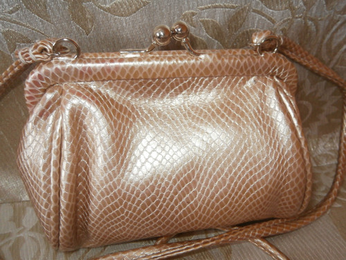 Retro kabelka malinká — foto 6