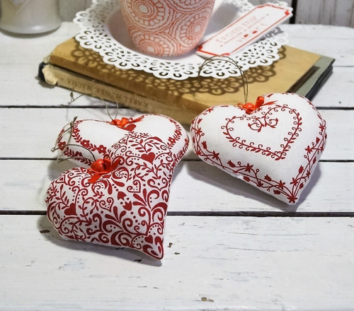 Malovaná srdíčka- 3 kusy — foto 3