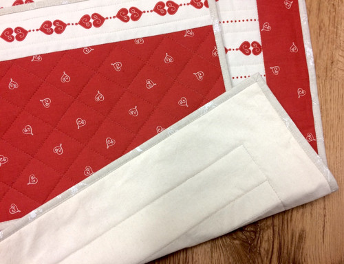 Ubrus se srdíčky — foto 3