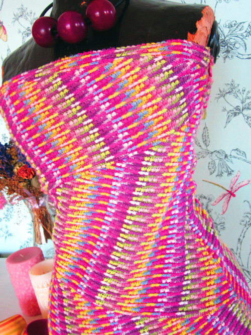 Šatečky multicolor — foto 3