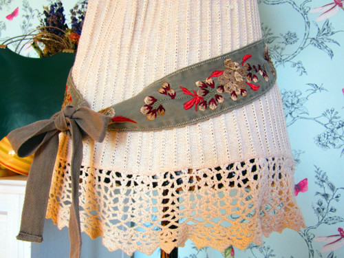 Pásek boho hippie vyšívaný — foto 2