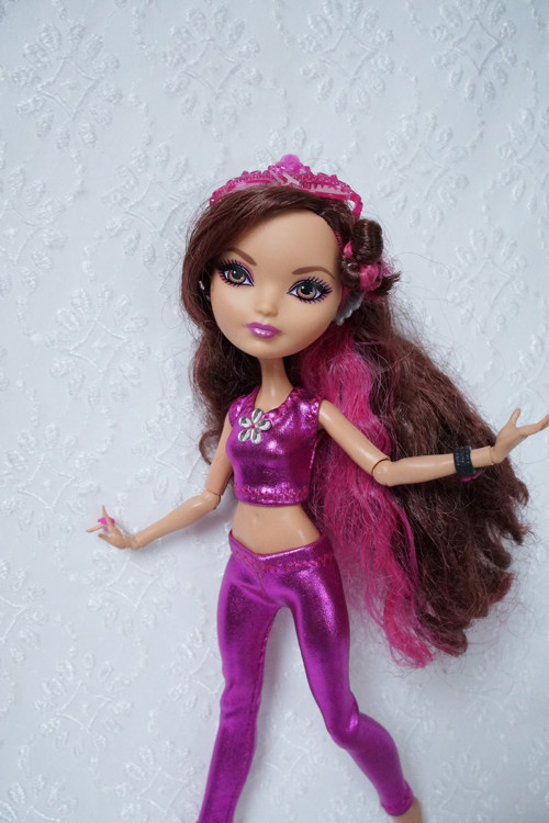 Růžový komplet pro MH / Ever After High — foto 4