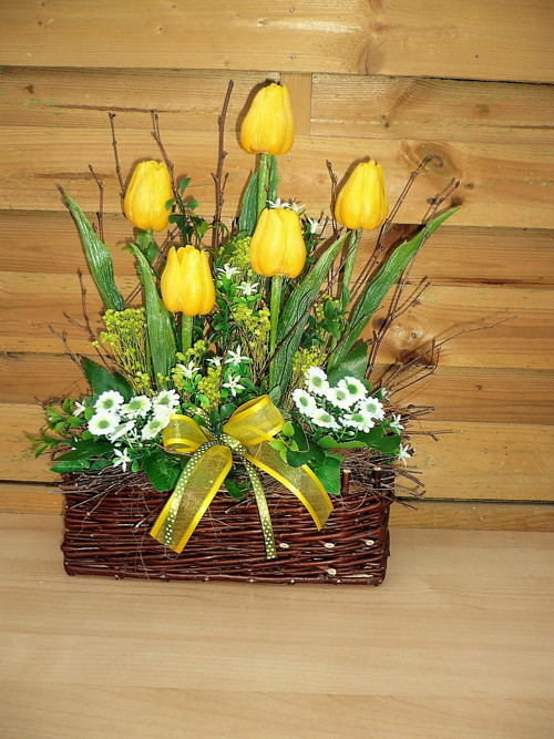 Jarní tulipánový košík — foto 4