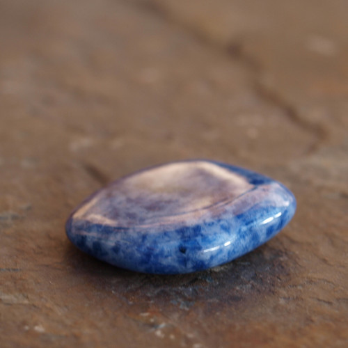 Sodalit-granit , placka 27 x 30 mm — foto 3