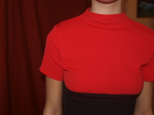 Červeno-černé šaty — foto 6