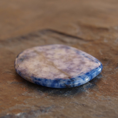 Sodalit-granit , placka 35 x 32 mm — foto 3
