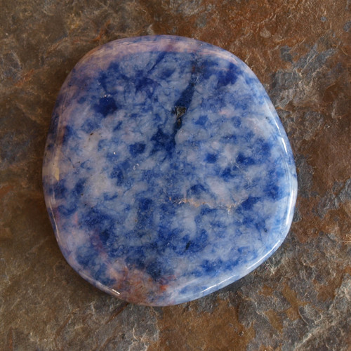 Sodalit-granit , placka 36 x 34 mm — foto 2