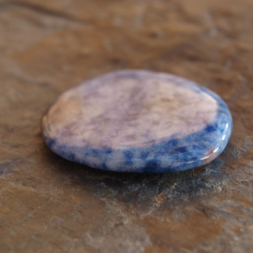 Sodalit-granit , placka 36 x 34 mm — foto 3