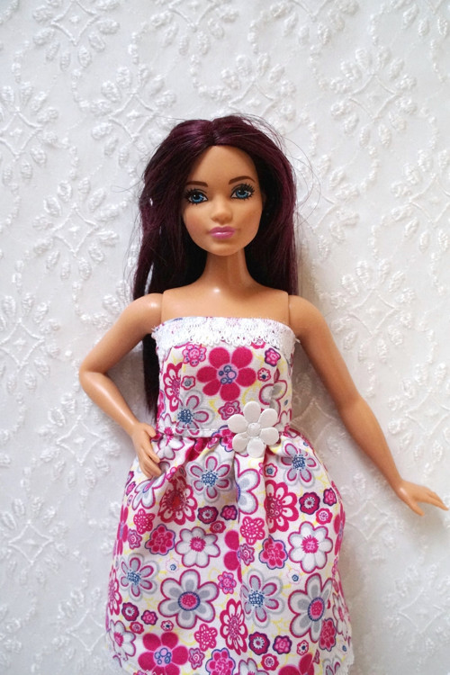 Šaty pro Barbie 2016 - curvy - baculku — foto 2