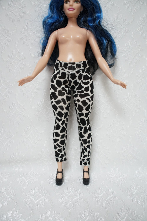 Leginy pro Barbie 2016 - curvy - baculku — foto 2