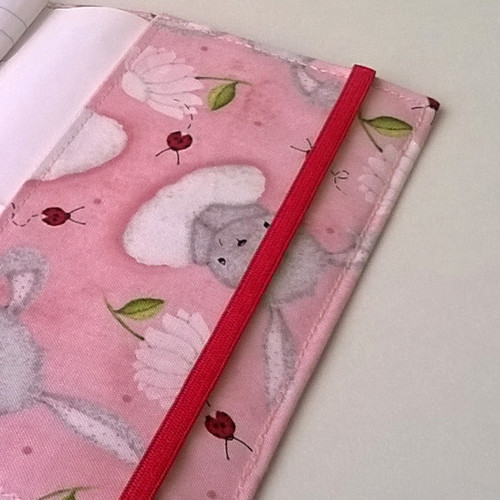 Bunny love - obal na formát A6 s kapsičkami — foto 4