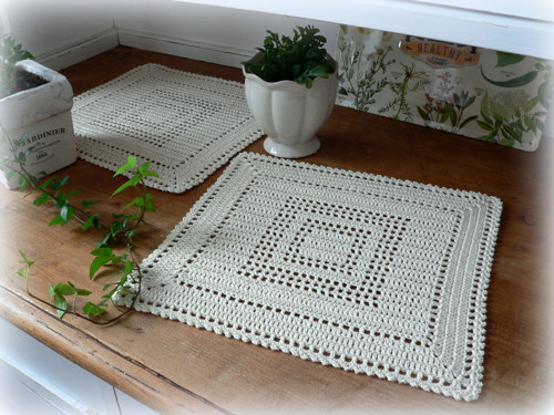 Háčkovaná dečka 30x30 — foto 2