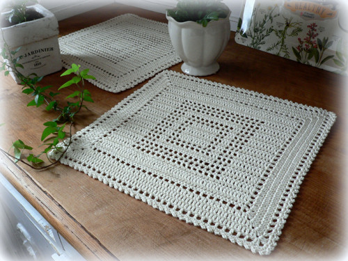 Háčkovaná dečka 30x30 — foto 6