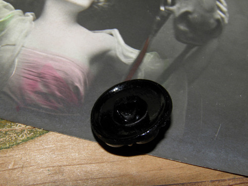 Skleněný knoflík — foto 2