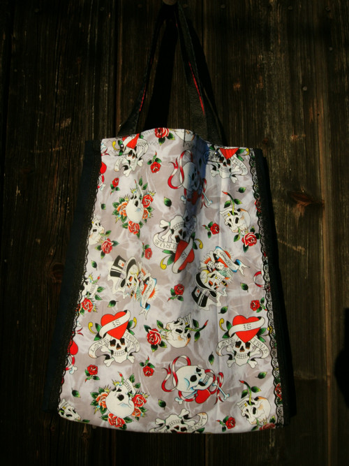 Kabeloša - Mexico skulls - grey — foto 3