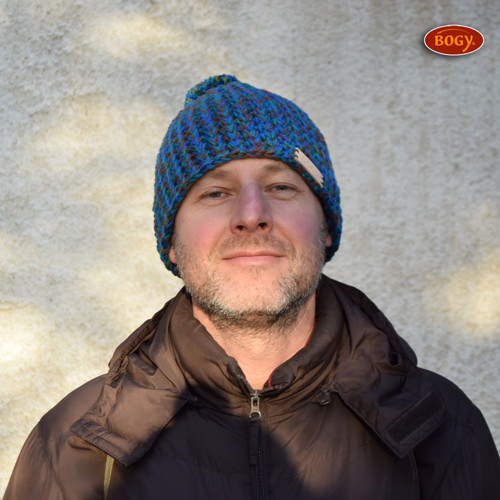 Teplý unisex kulich s bambulí - žíhaná modrá/hnědá — foto 4