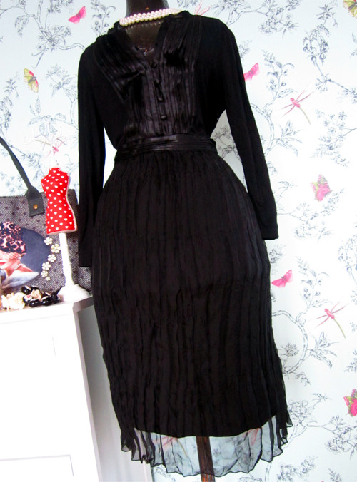 Little black dress — foto 2