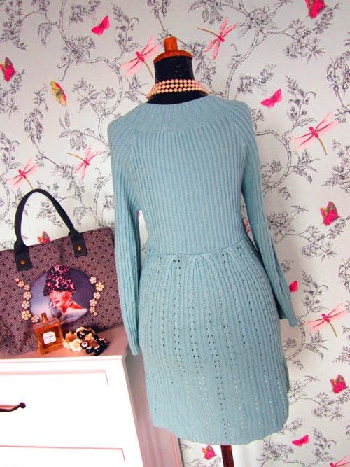 Šaty baby blue v úpletu — foto 4