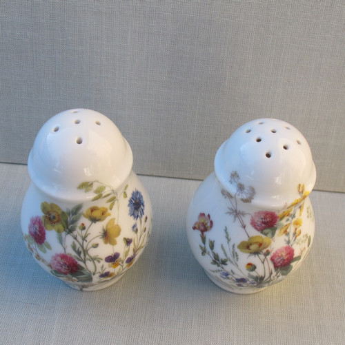 Porcelánová solnička+pepřenka — foto 2
