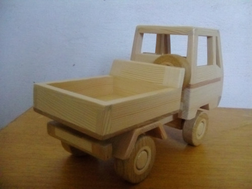 Dřevěné auto — foto 2