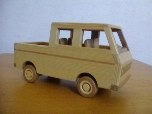 Dřevěné auto — foto 2
