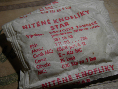 Nitěné knoflíky STAR — foto 2