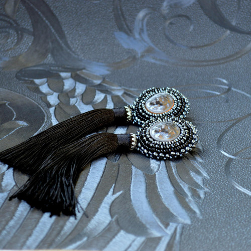 Lion Head Earrings - vyšívané náušnice — foto 2