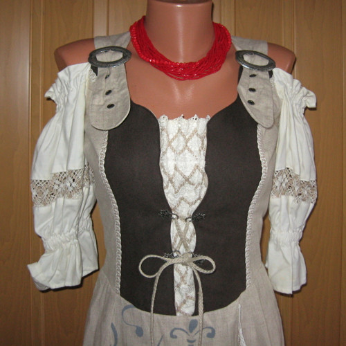 Šaty dobové — foto 3