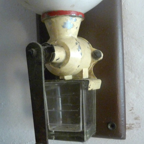 Nástěnný kafemlýnek — foto 3