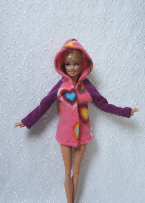 Kabátek s kapuckou pro Barbie — foto 3