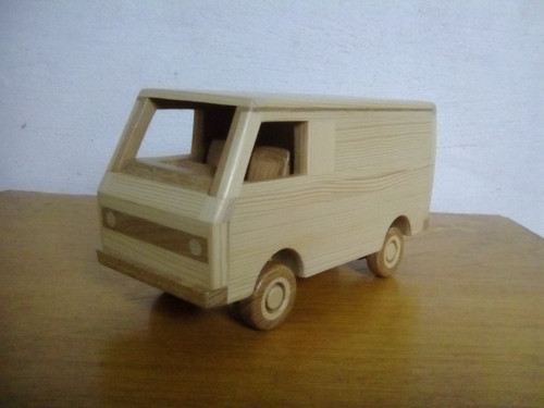 Dřevěné auto — foto 2