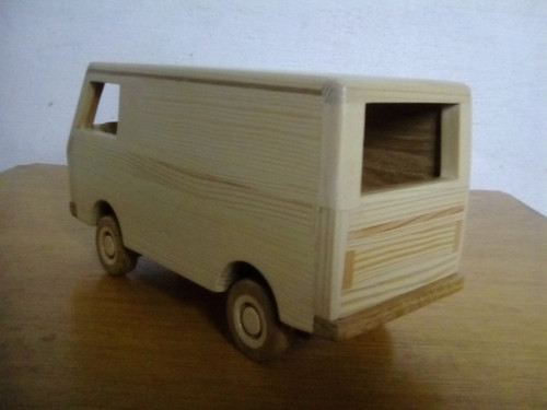 Dřevěné auto — foto 3