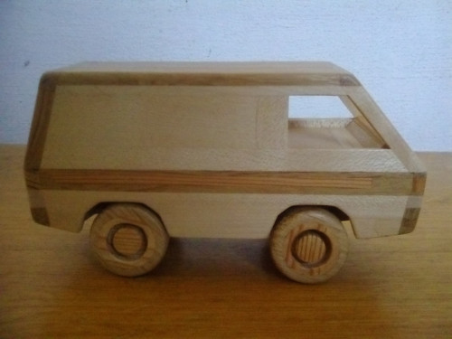 Dřevěné auto — foto 2