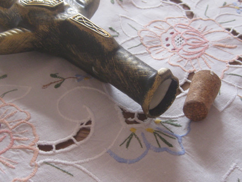 Láhev ve tvaru dýky — foto 3