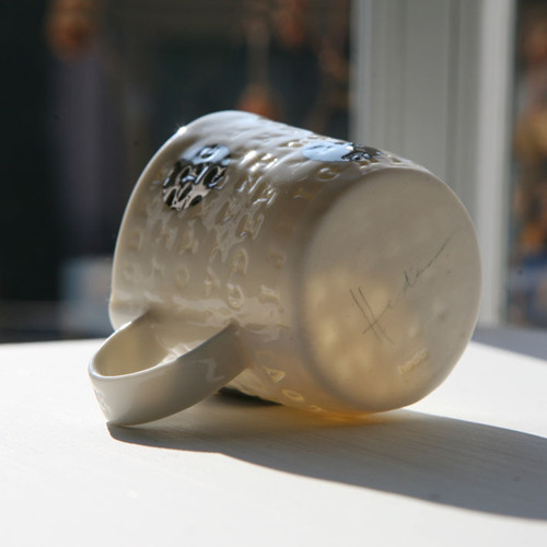 Stříbrně prosvítavý (porcelán) — foto 6