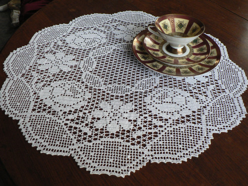 Kulatá háčkovaná dečka Květy — foto 3