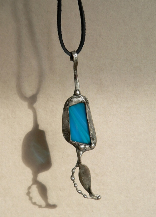 Modrý amulet — foto 6