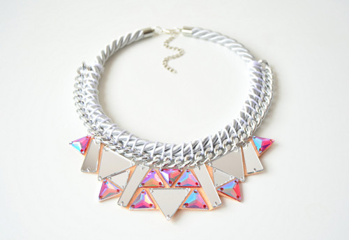 Náhrdelník Pink White Silver Tribal — foto 3