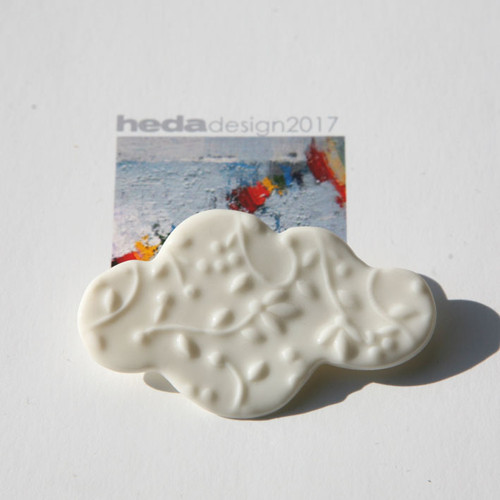 Jako sníh... Oblak II (porcelánová brož) — foto 2