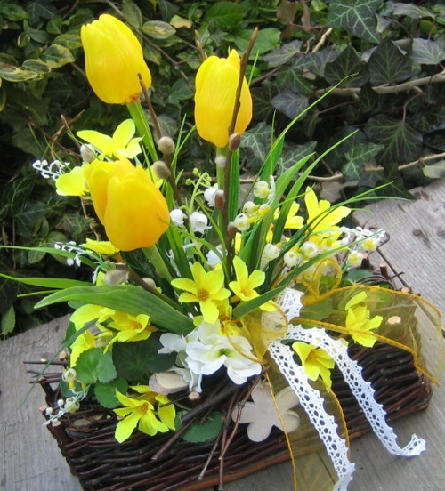 Jarní košíček s tulipány 2 - rezervace — foto 3