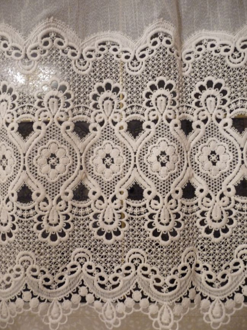 Macramé záclona smetanová — foto 4