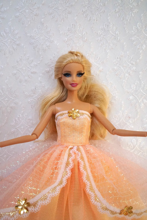 Šaty pro princeznu Barbie — foto 2