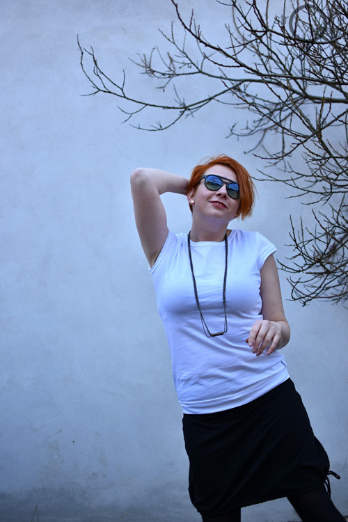 Bílé KR s vázačkou, vel. L :) — foto 4