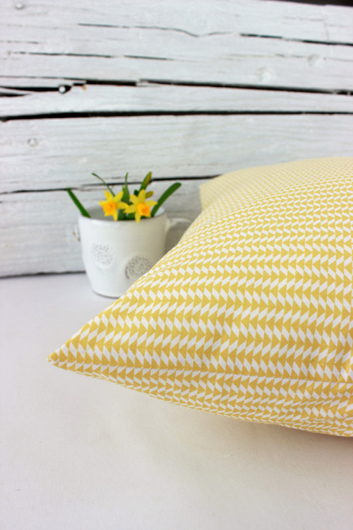 Povlak na polštář "Yellow Minitriangles" — foto 3