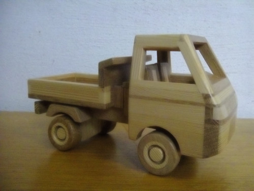 Dřevěné auto — foto 2