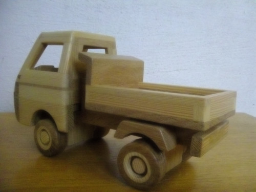 Dřevěné auto — foto 3